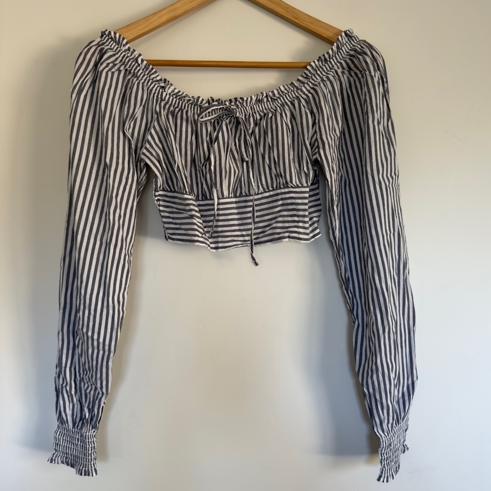 NWT Aerie cropped striped long sleeve blouse Size: XS